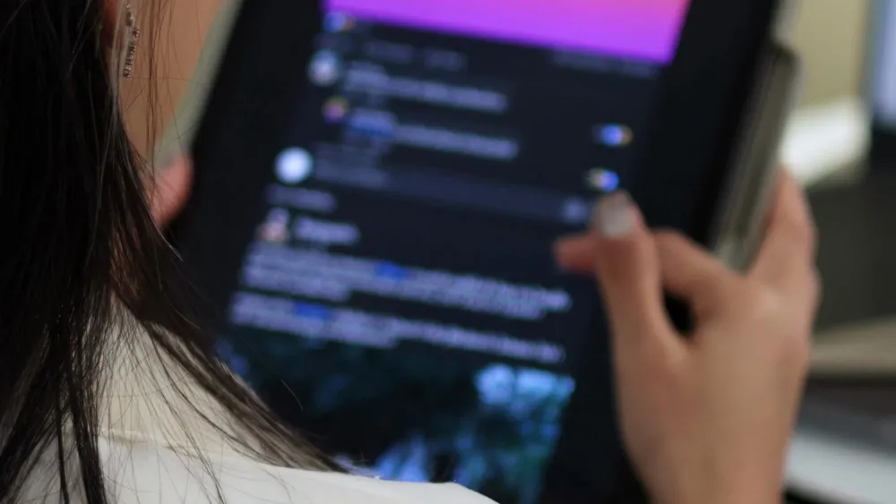 A céged digitális lábnyoma az AI-ban: Így épül a bizalom a ChatGPT szemében